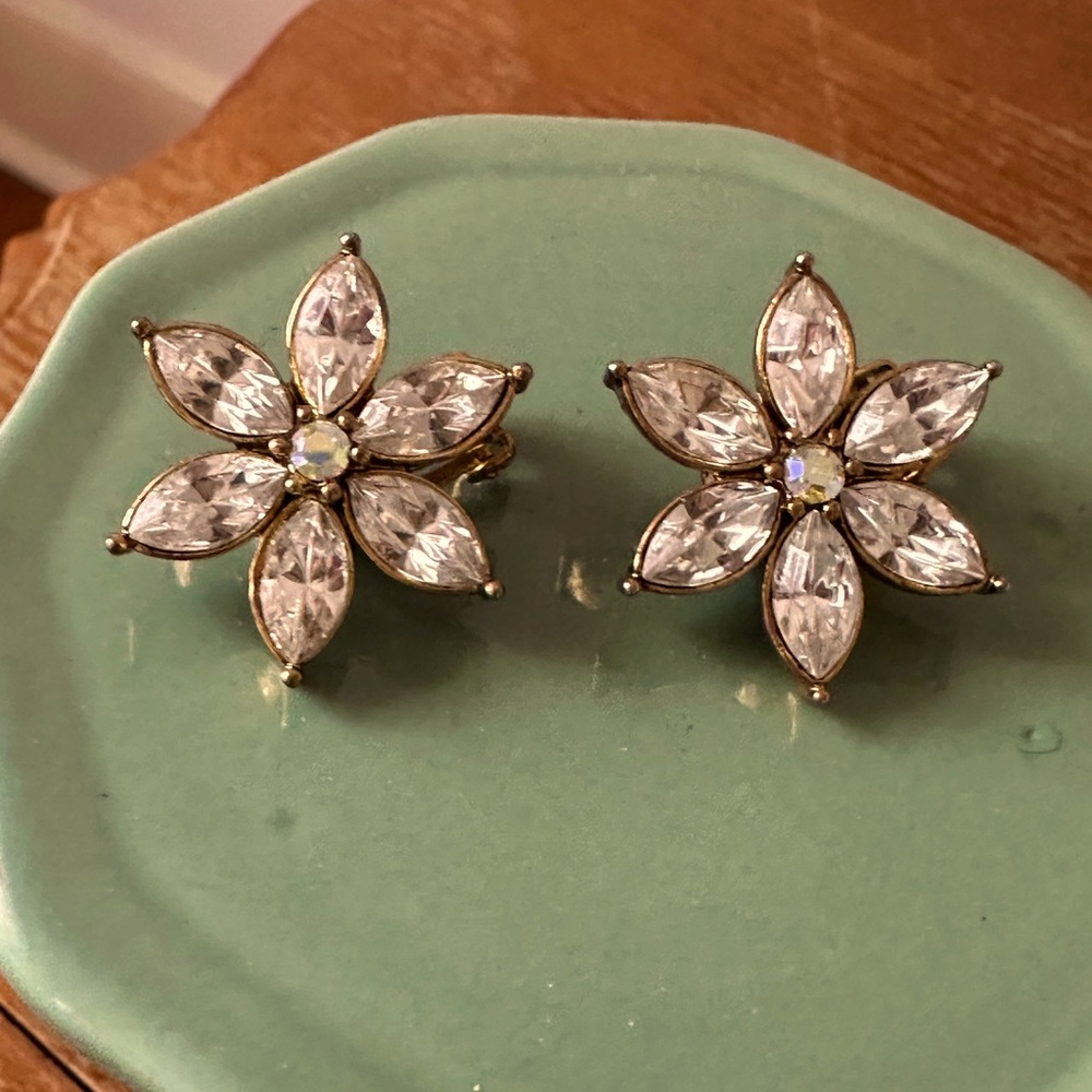 Vintage Glamourous 50s' style Clip On Earrings